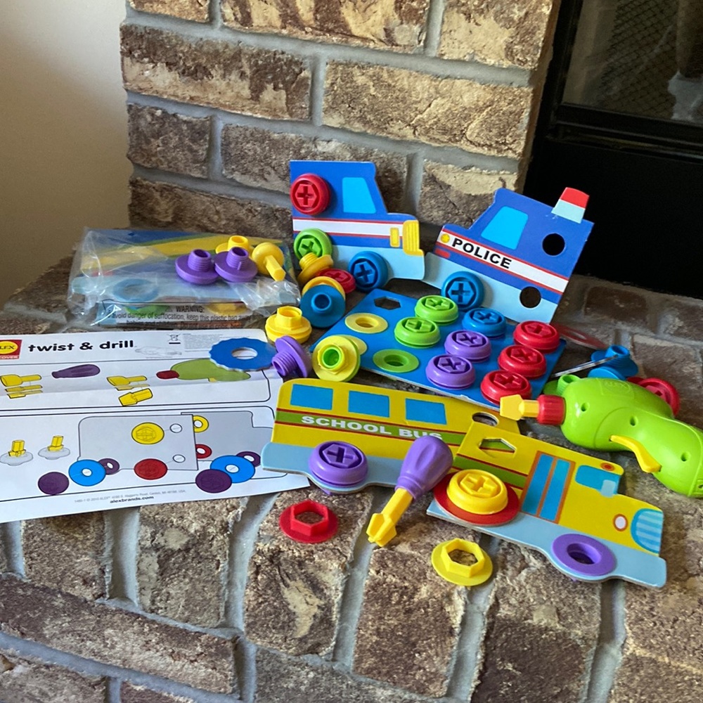 Preschool Twist & Drill Vehicle Building Engineering Construction Tool Set